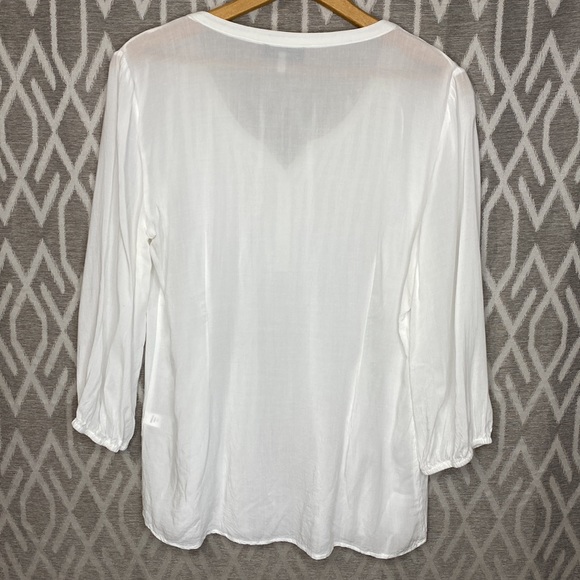 Spence Top Three Quarter Sleeve with Pin Tucked Neckline White Size: Medium - Picture 2 of 4